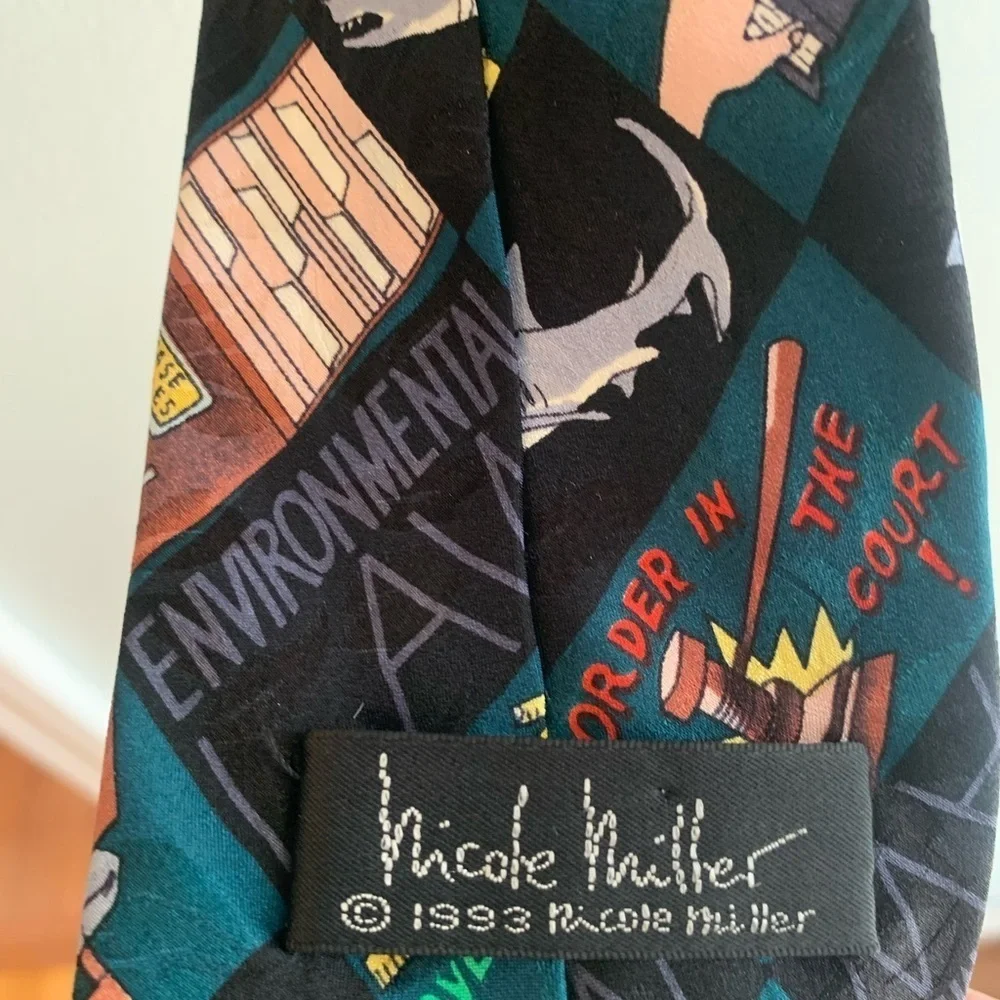 Nicole Miller vintage 1993 Shark lawyer silk necktie